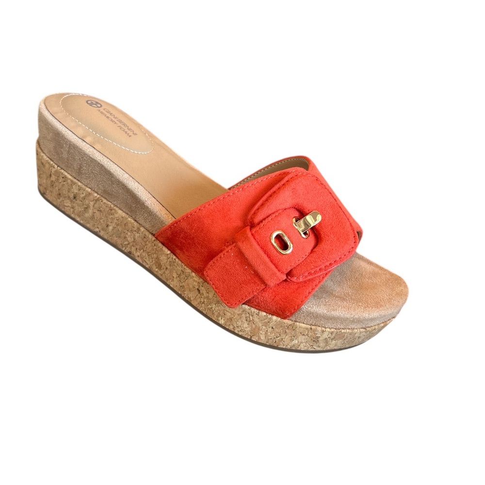 Giani Bernini Women’s Ashllyn Coral Slip on Platform Wedge Sandals 
Size 7.5
NWT
